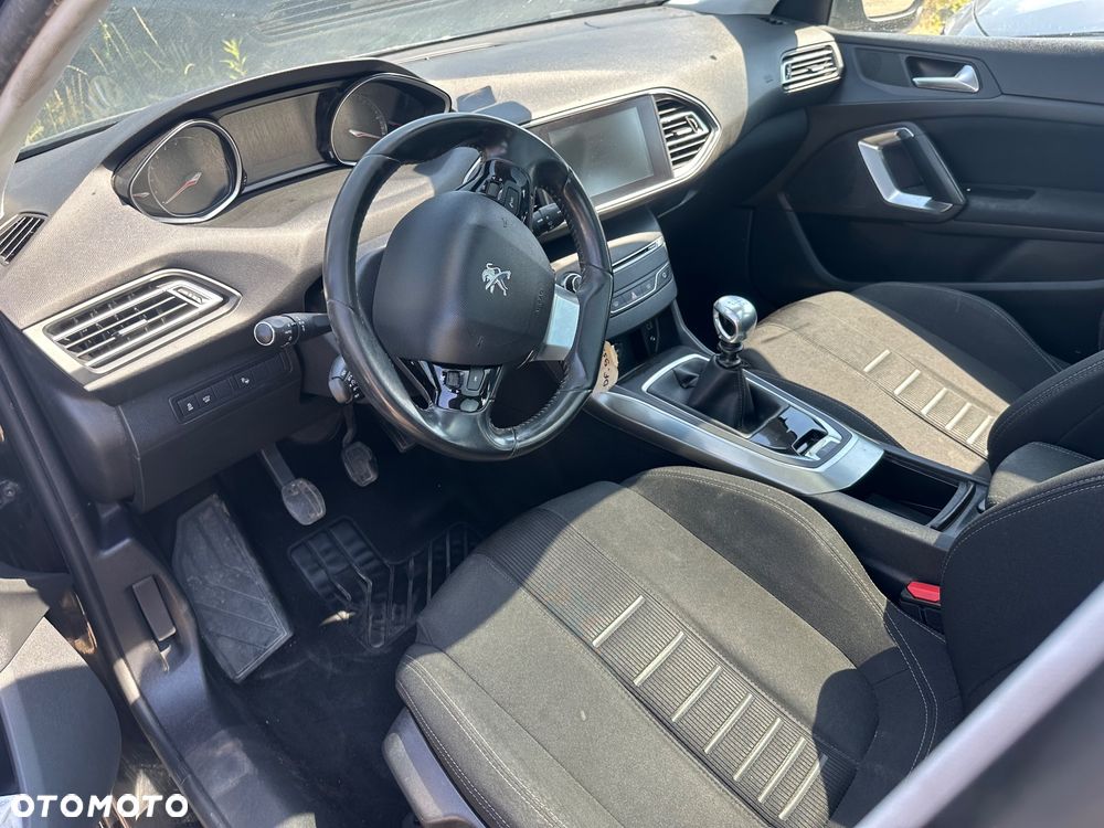 Peugeot 308 1.6 e-HDi Access STT - 8