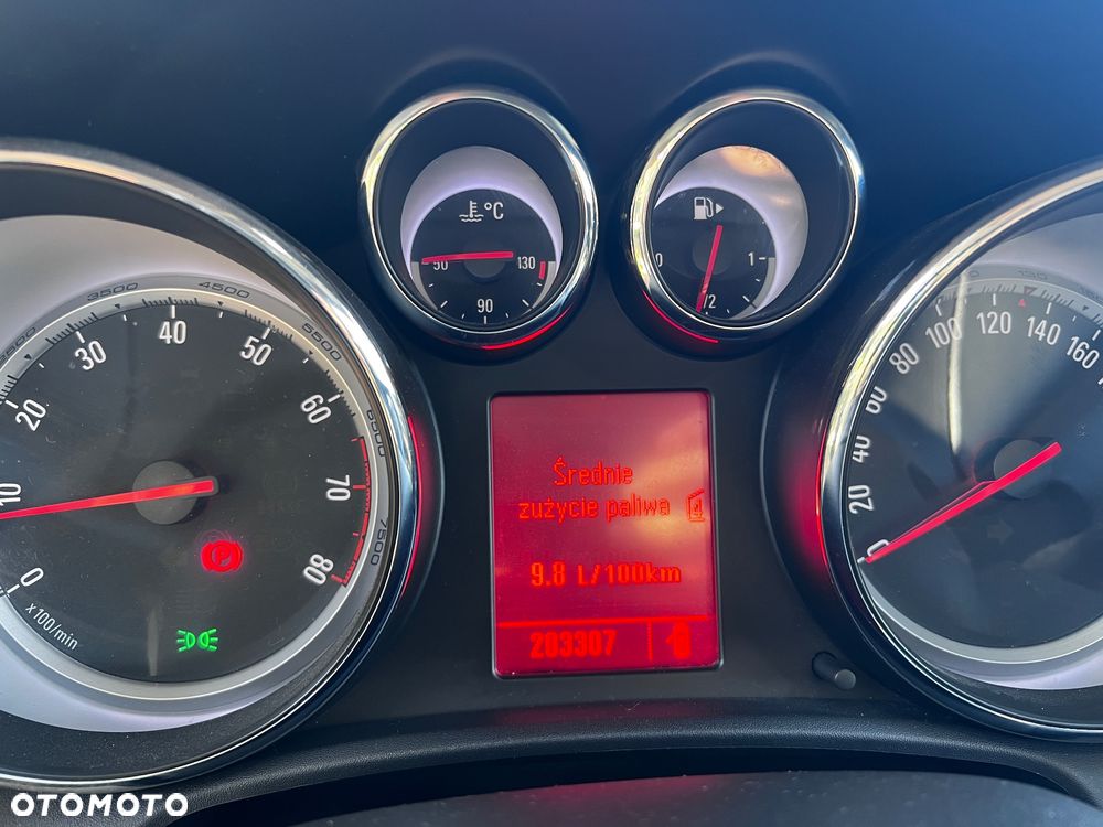 Opel Astra 1.4 T Cosmo - 16