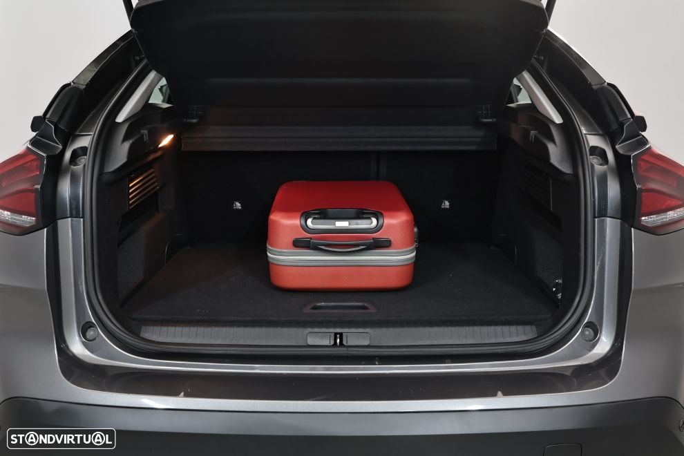 Citroën C4 1.2 PureTech Plus - 26