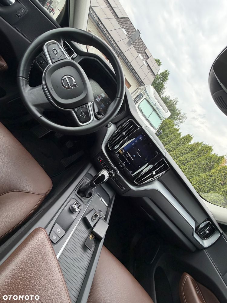 Volvo XC 60 D3 Momentum Pro - 8