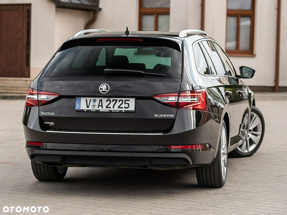 Skoda Superb 2.0 TDI DSG Premium Edition - 3