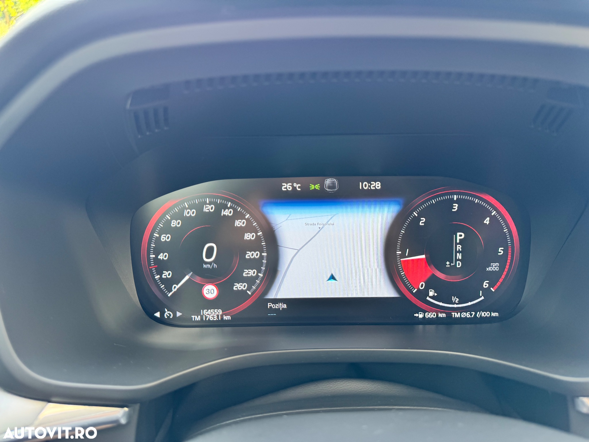 Volvo XC 60 D4 Momentum - 24