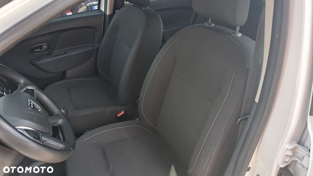Dacia Sandero SCe 75 Essential - 18