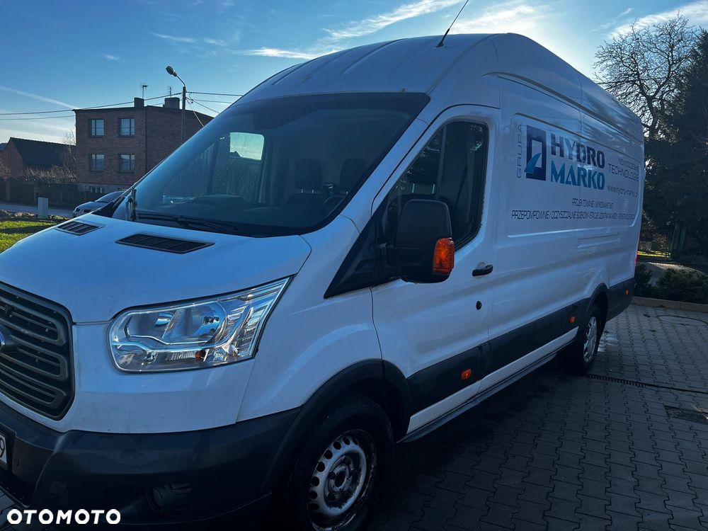 Ford Transit - 1