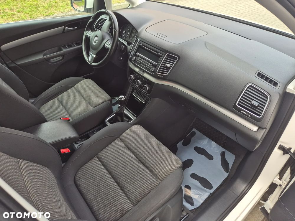 Volkswagen Sharan 2.0 TDI DPF BlueMotion Comfortline - 10