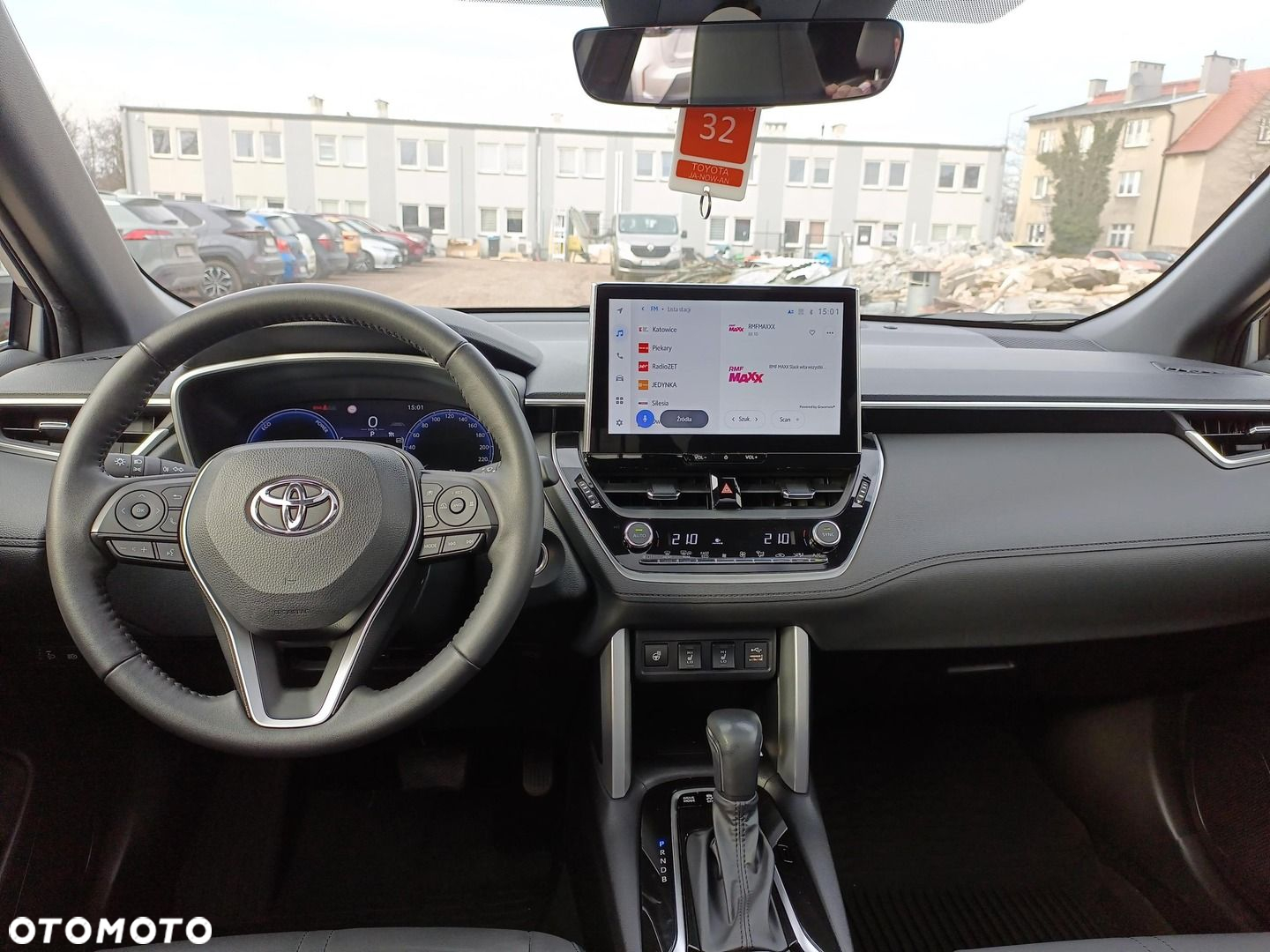 Toyota Corolla Cross - 11