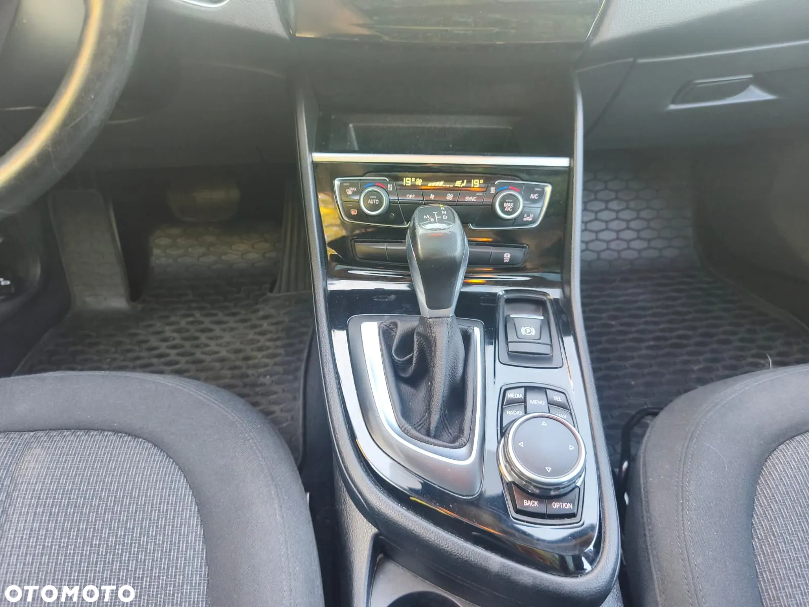BMW Seria 2 220d Gran Tourer xDrive Sport-Aut Advantage - 30