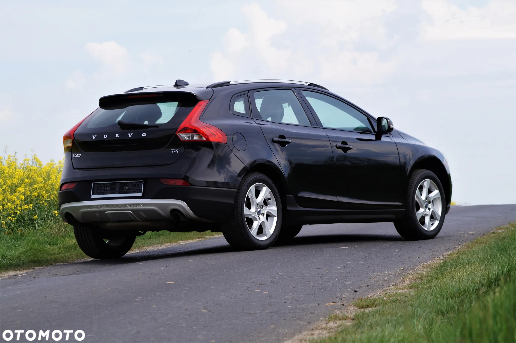 Volvo V40 Cross Country - 5