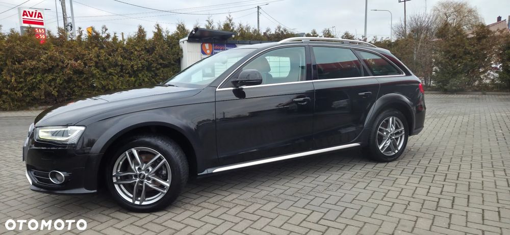 Audi A4 Allroad 2.0 TDI DPF S tronic - 5