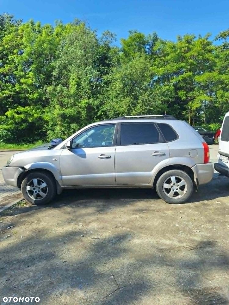 Hyundai Tucson 2.0 Comfort 2WD - 4