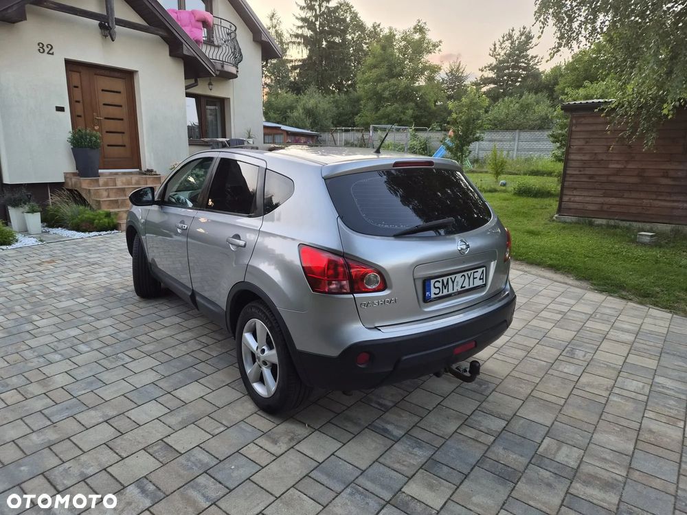 Nissan Qashqai 2.0 4x4 Tekna Premium - 2
