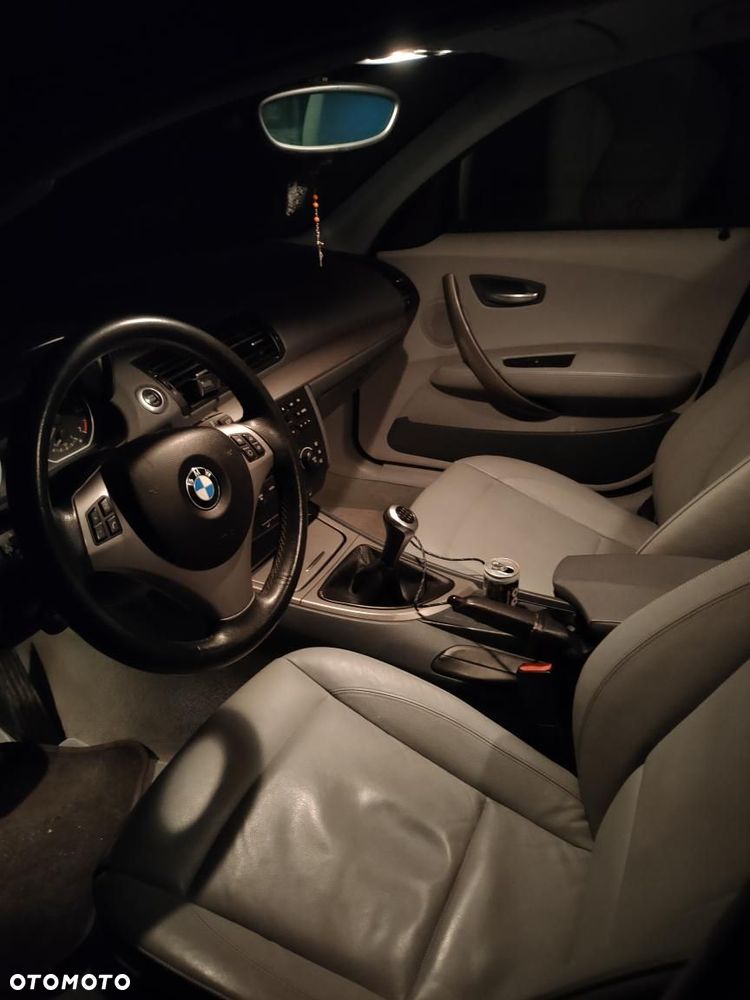 BMW Seria 1 - 17