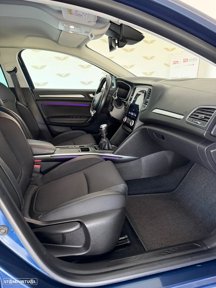 Renault Mégane BLUE dCi 115 INTENS - 28