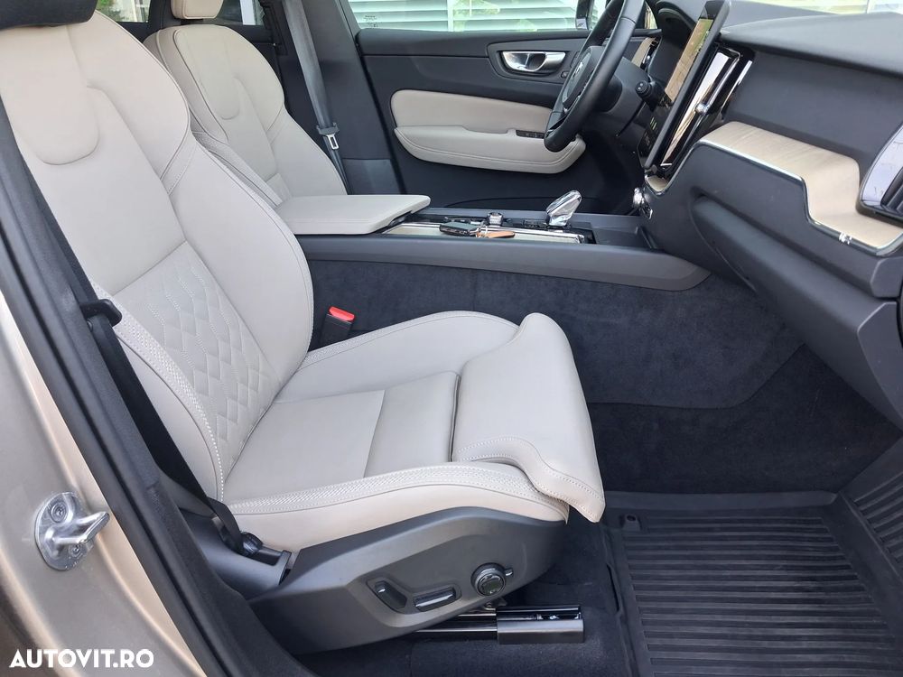 Volvo XC 60 - 41