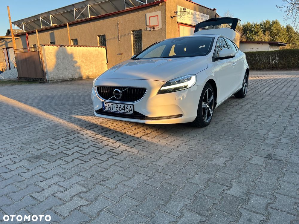 Volvo V40 T2 Geartronic Linje Svart - 4