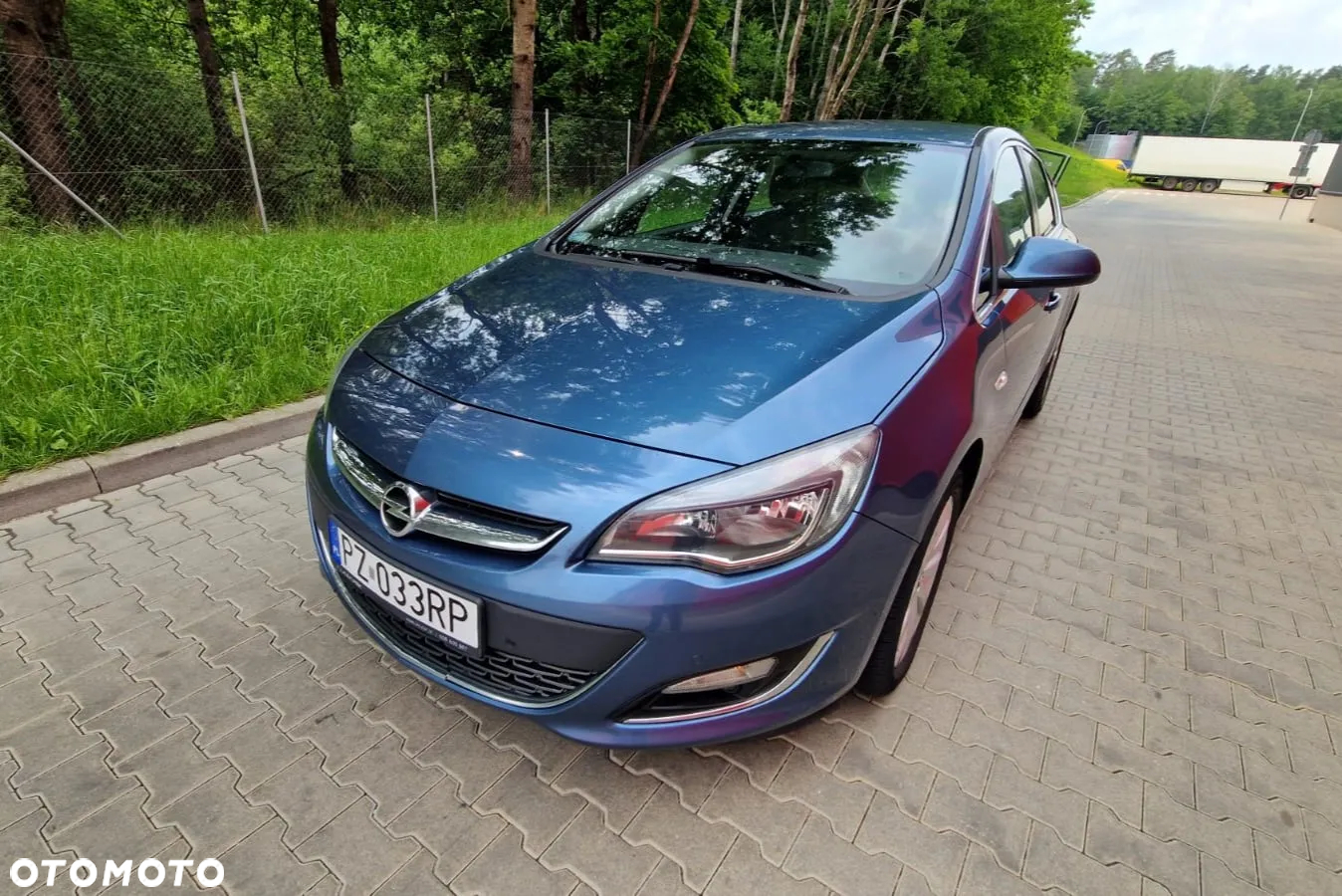 Opel Astra IV 1.4 T Cosmo - 2