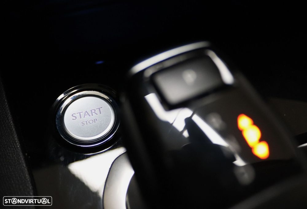 Peugeot 5008 1.5 BlueHDi GT Line EAT8 - 32