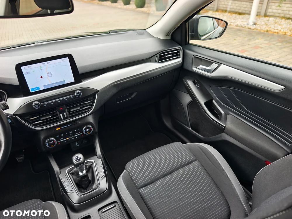 Ford Focus 1.5 EcoBoost STart-Stopp-System TITANIUM - 13