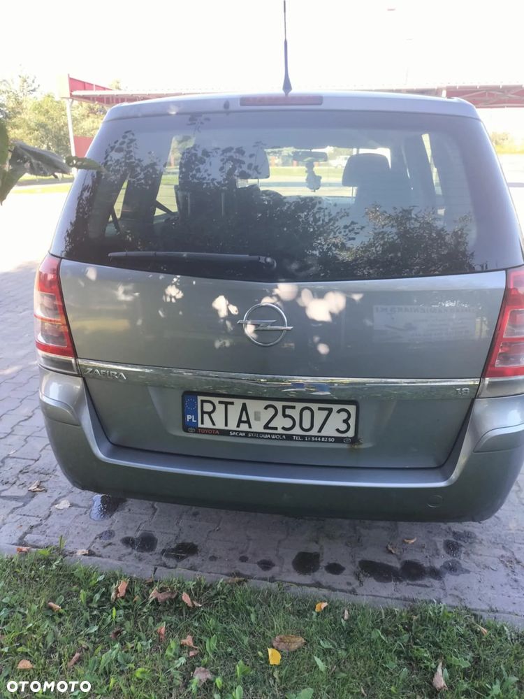 Opel Zafira - 4