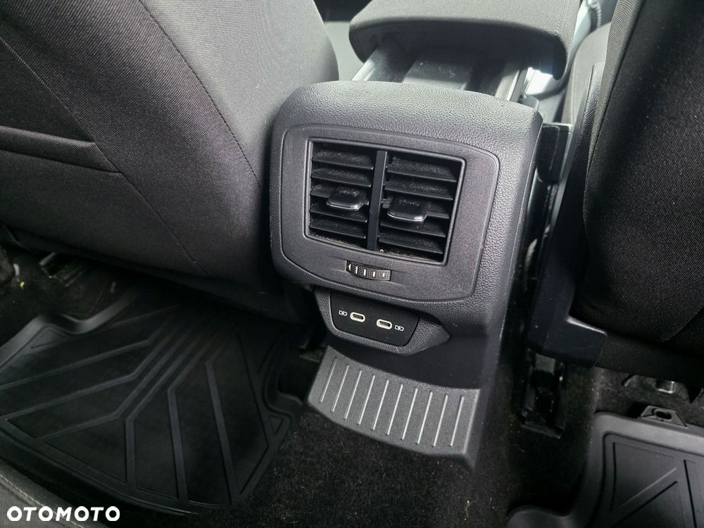 Volkswagen T-Roc 1.5 TSI Final Edition DSG - 28