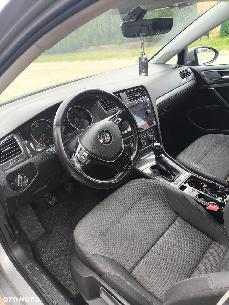 Volkswagen Golf 1.0 TSI BMT Comfortline - 7