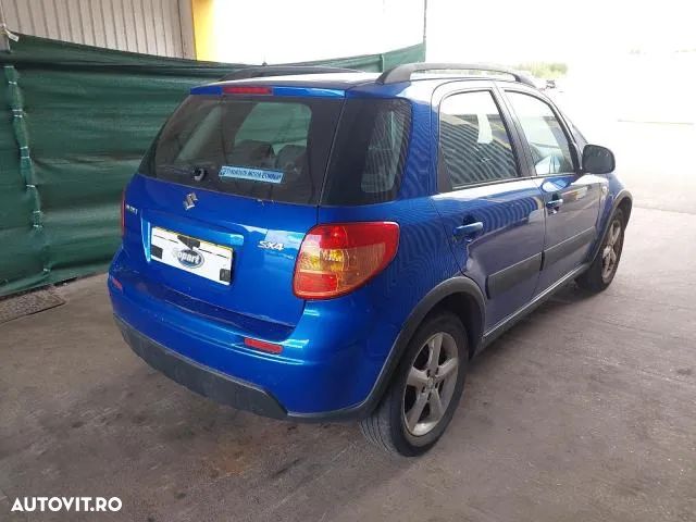 Dezmembrez Suzuki SX4 1.6i Albastru - 3