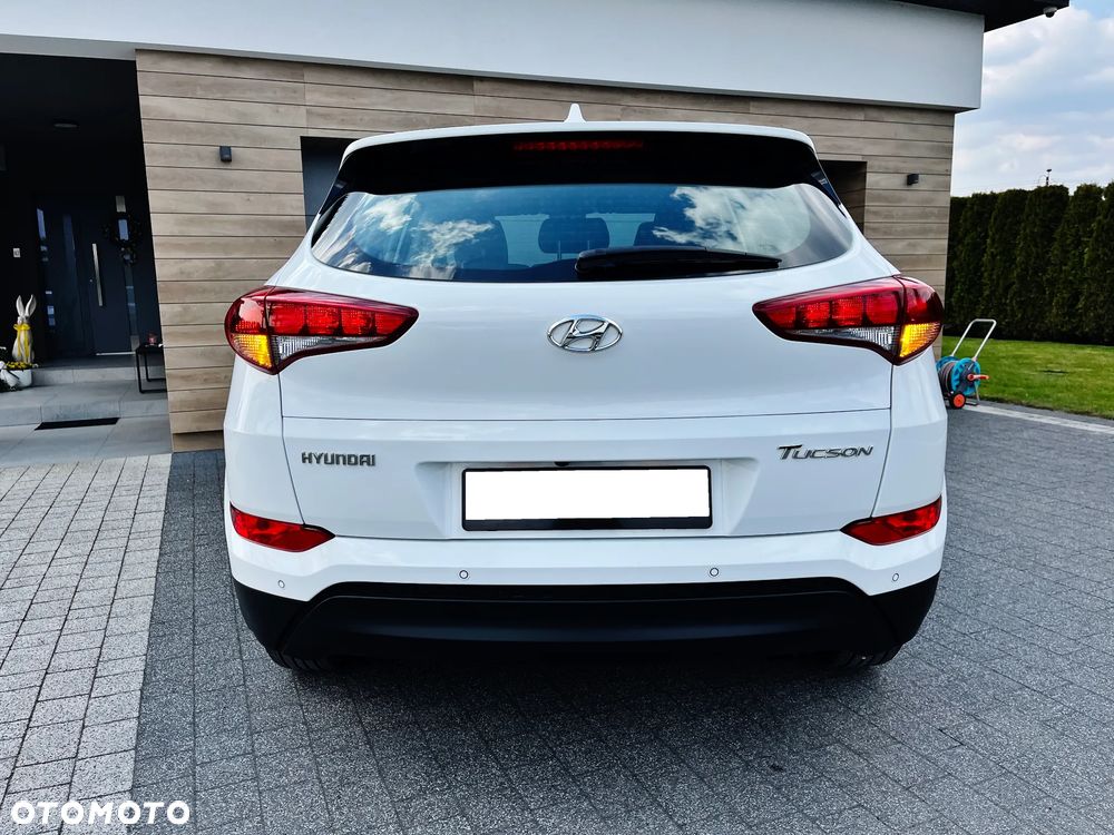 Hyundai Tucson blue 1.6 GDi 2WD Navi - 12