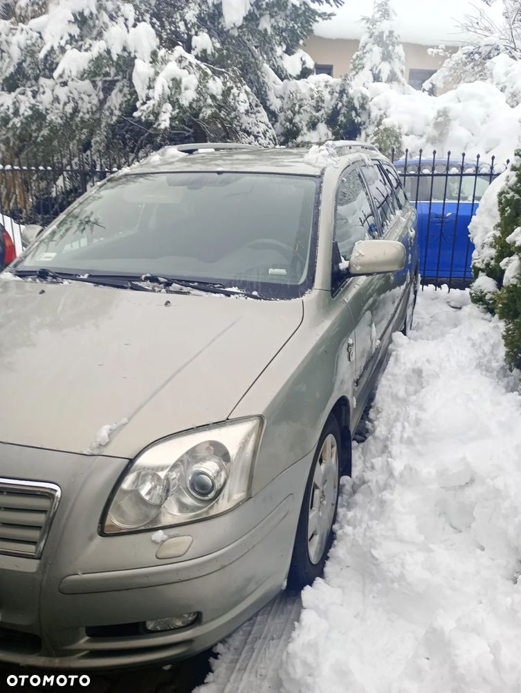 Toyota Avensis 2.0 D-4D Sol - 4