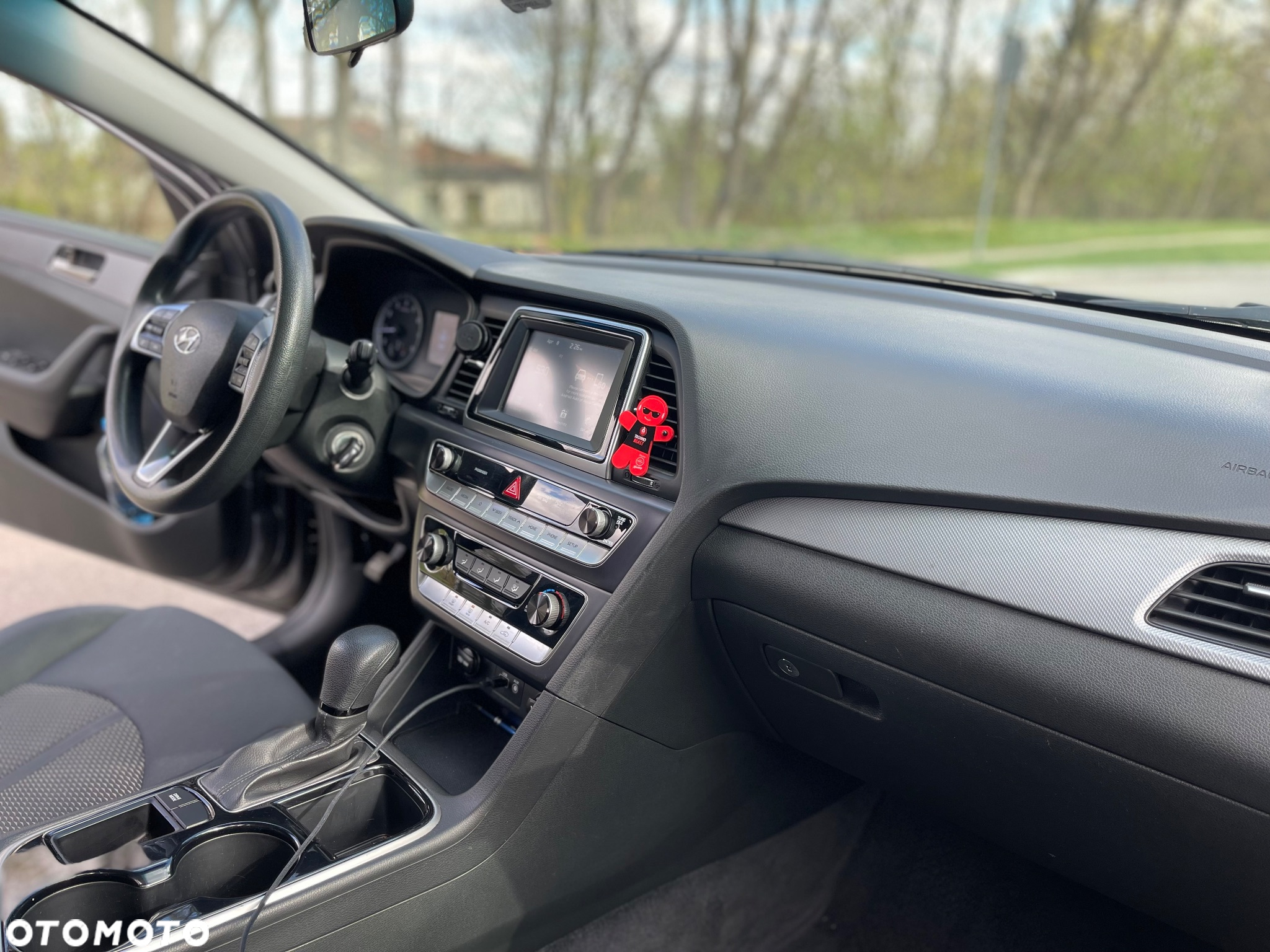 Hyundai Sonata - 22