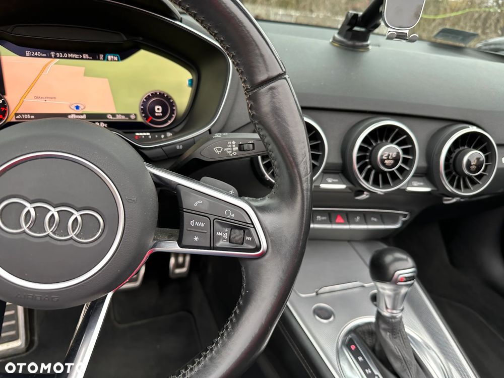 Audi TT Roadster - 10