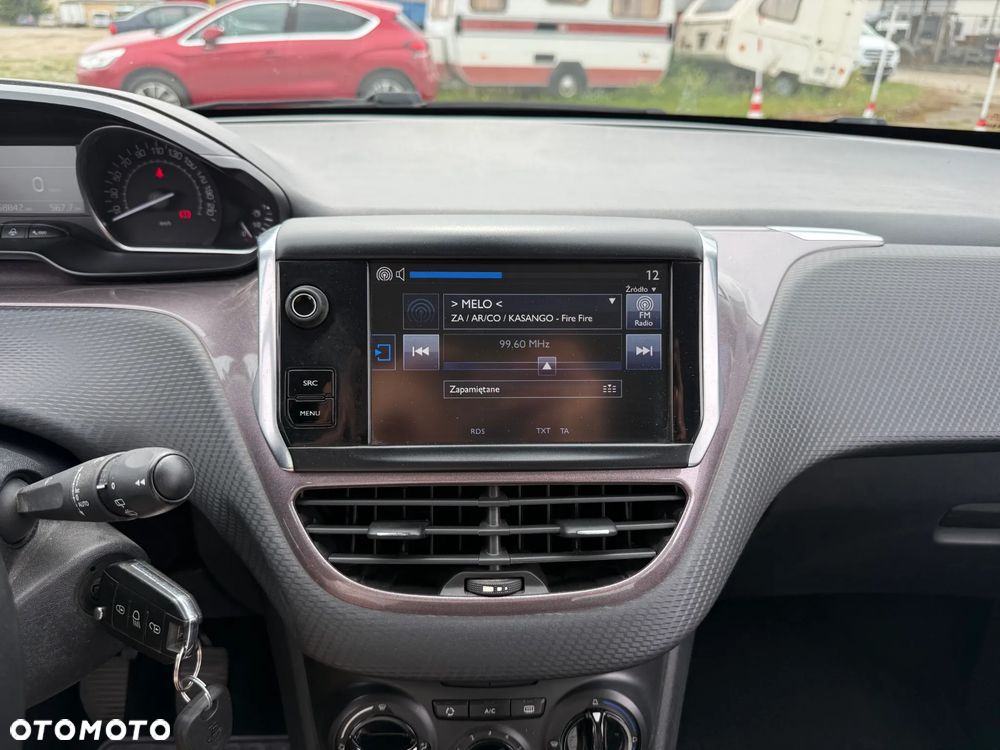 Peugeot 2008 PureTech 82 Allure - 20
