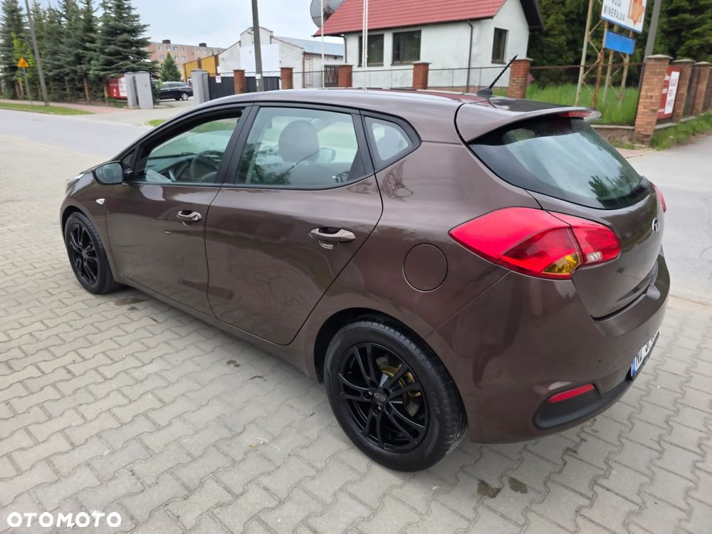 Kia Ceed 1.6 GDI L - 40