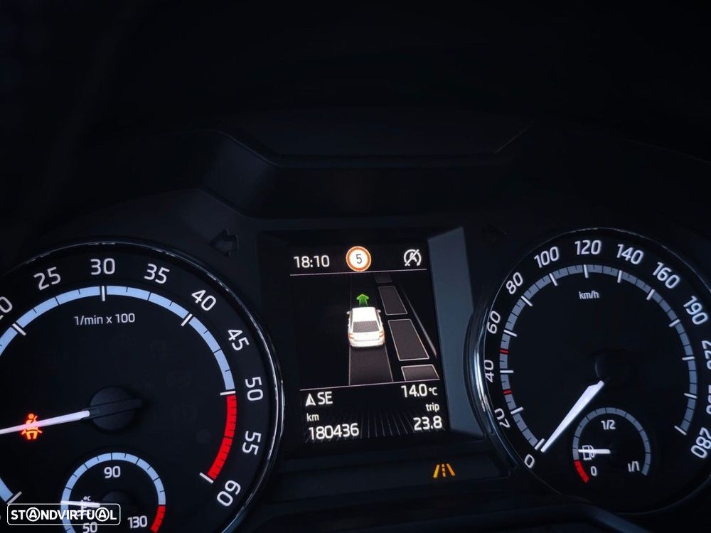 Skoda Octavia Break 2.0 TDI DSG RS - 20