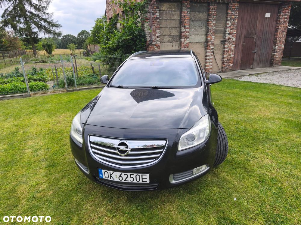Opel Insignia 2.0 Turbo 4x4 Automatik Cosmo - 2