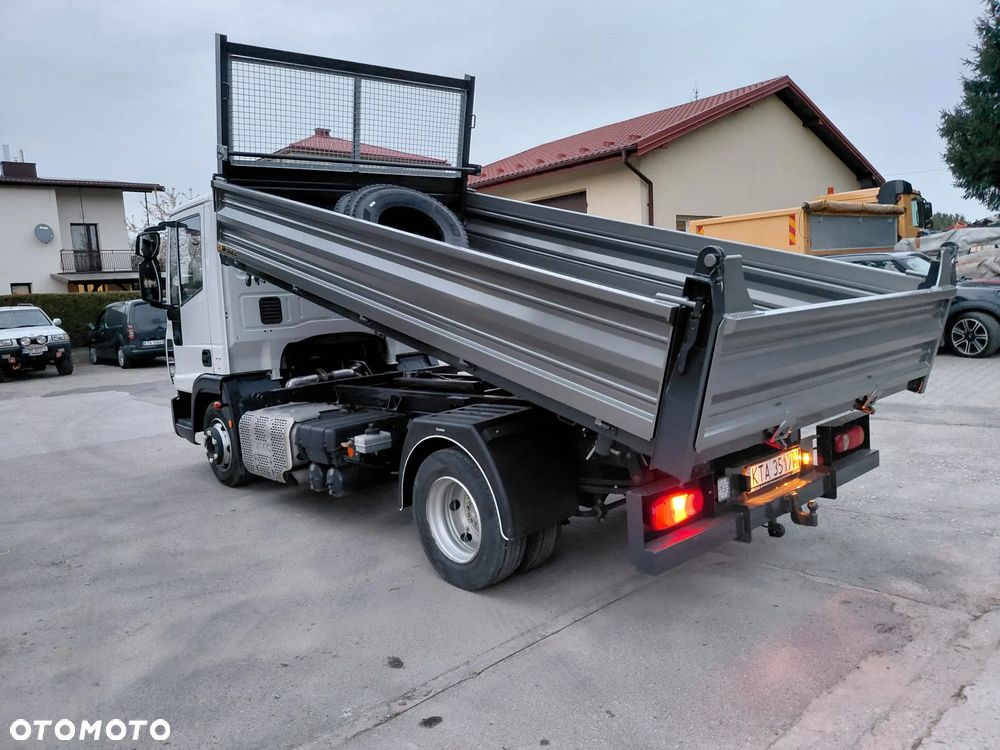 Mercedes-Benz 616 D - 9