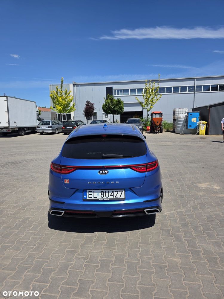 Kia ProCeed - 11