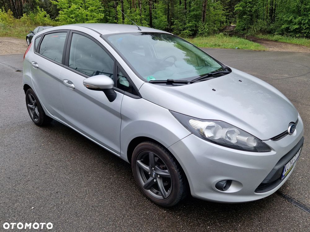 Ford Fiesta 1.4 Champions Edition - 11