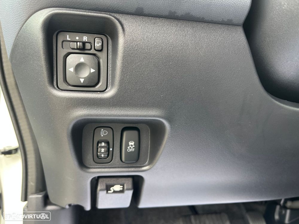 Peugeot iOn Active - 18