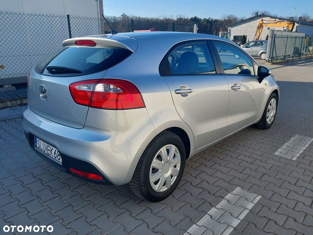 Kia Rio 1.2 M - 7