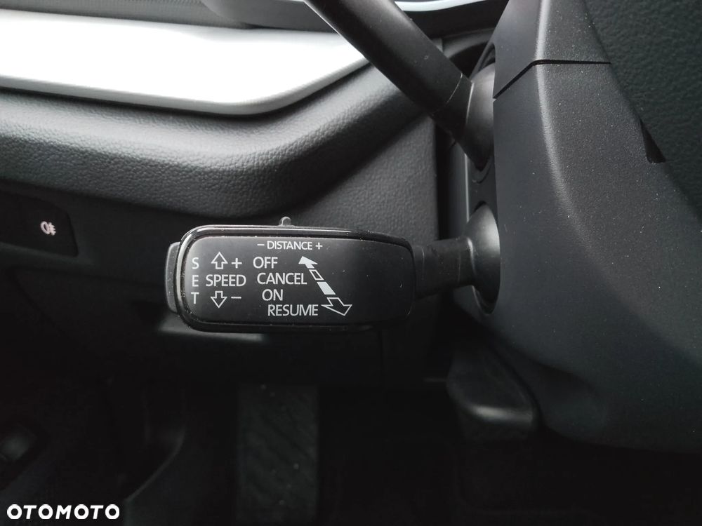 Skoda Octavia 1.5 TSI mHEV DSG Selection - 24