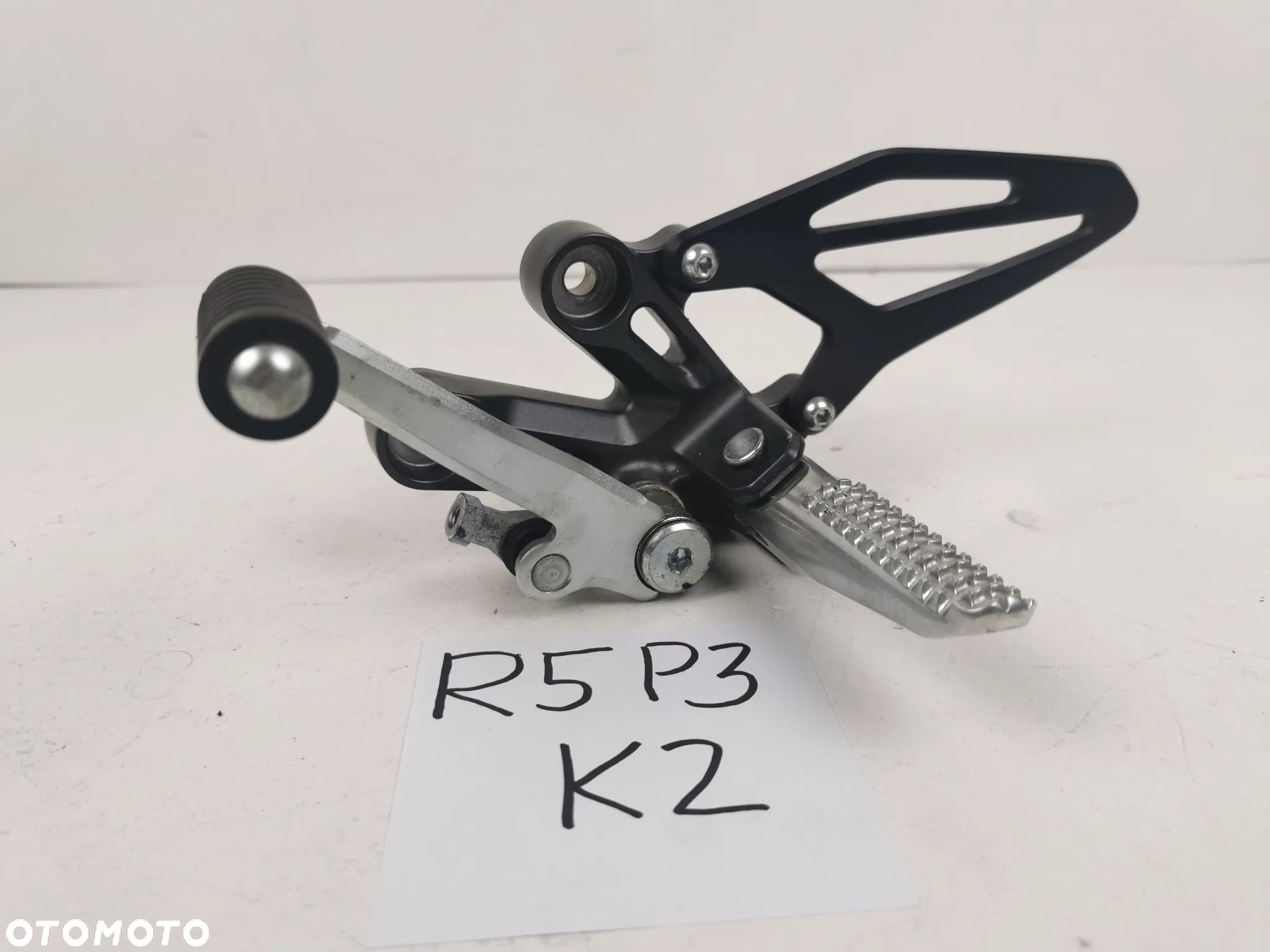 Yamaha R7 set podnóżek dzwignia komplet przód lewy 21- - 2