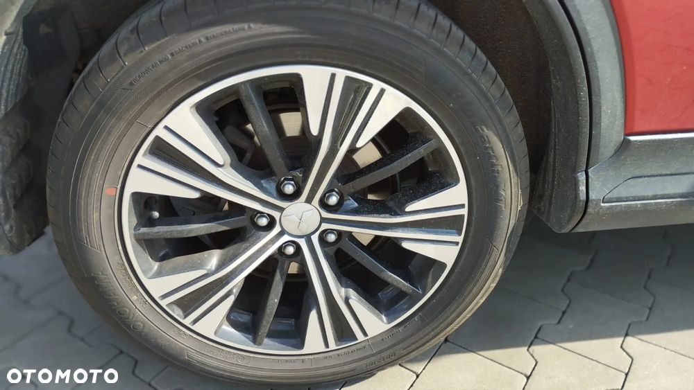 Mitsubishi Eclipse Cross - 12