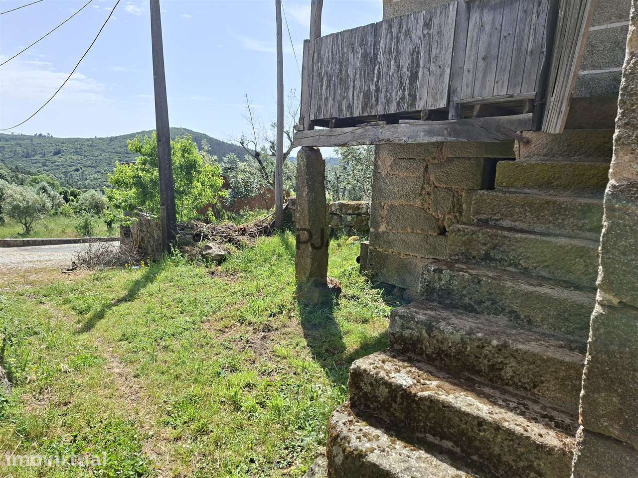 Casa tradicional em pedra para recuperar em Matança, Fornos de Algodre - Grande imagem: 4/20