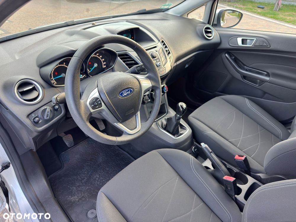 Ford Fiesta - 30