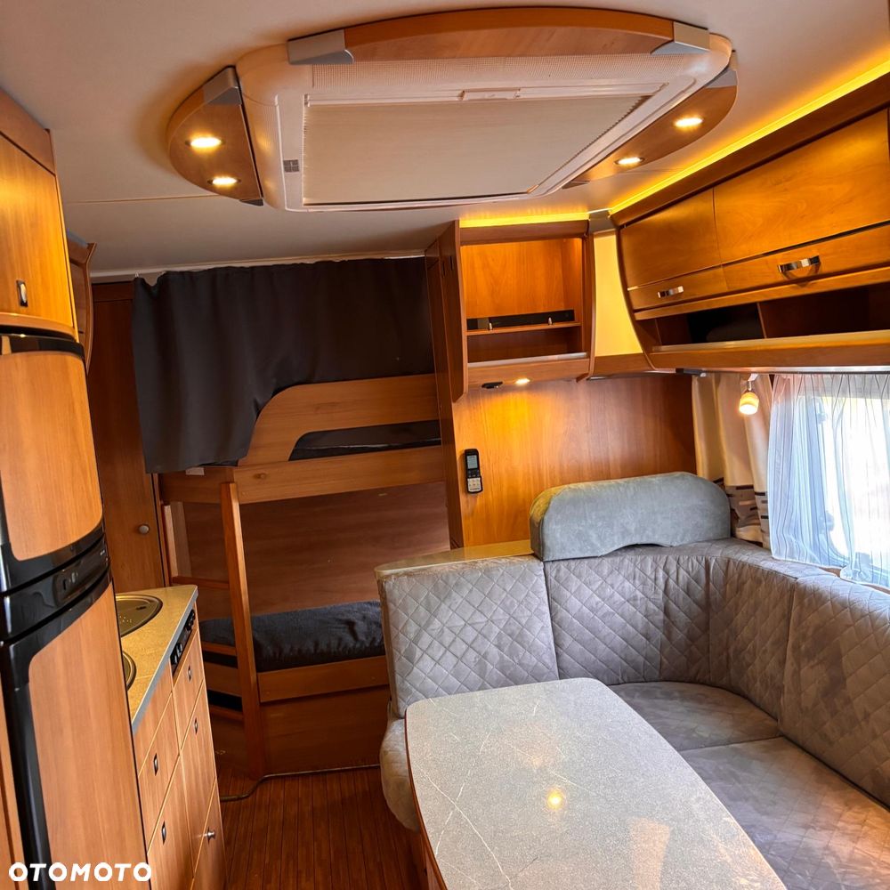 Dethleffs Camper 560 FMK - 15