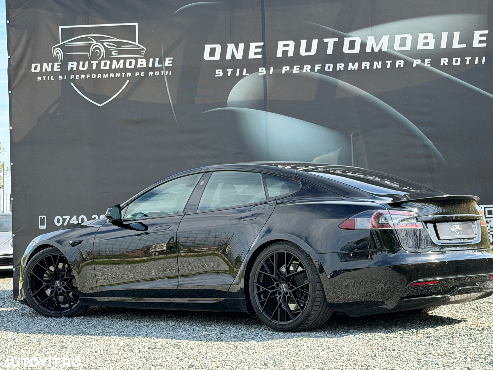 Tesla Model S Plaid - 9