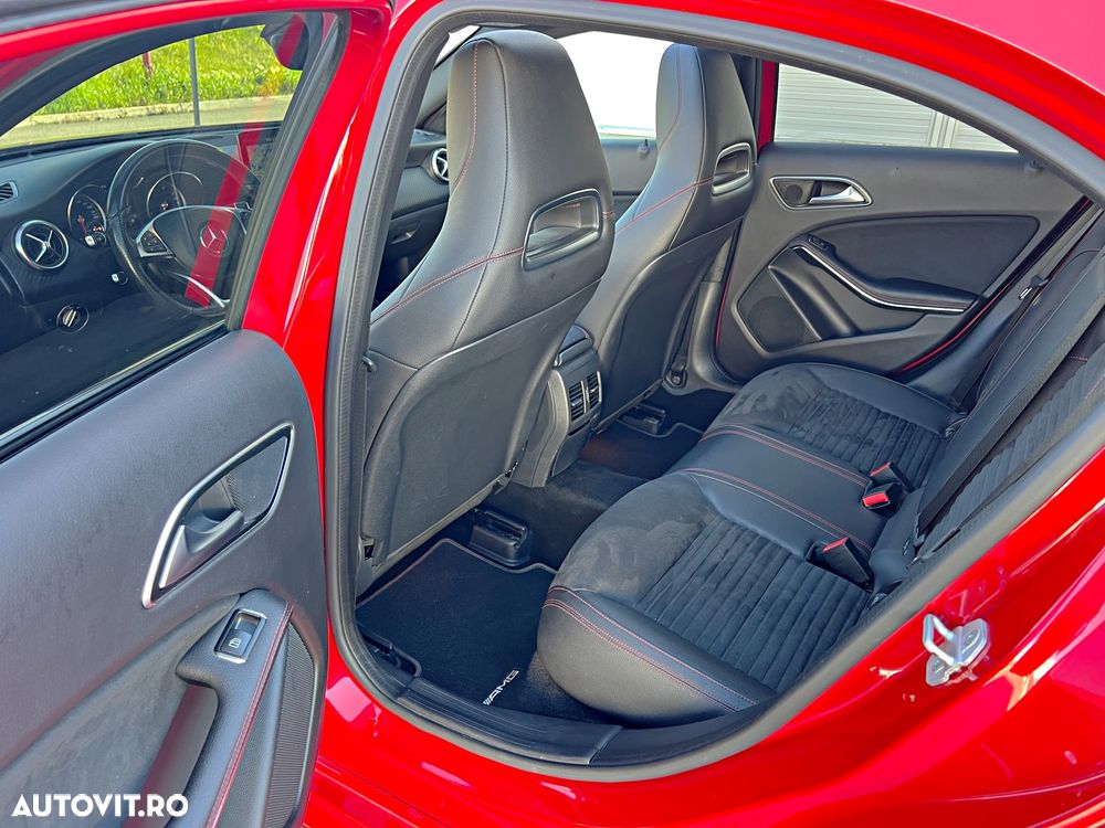 Mercedes-Benz CLA - 13
