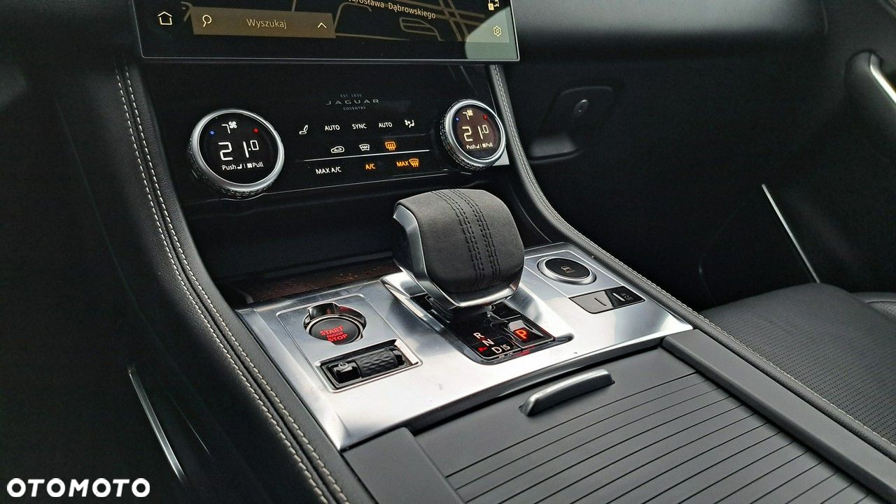 Jaguar F-Pace - 26
