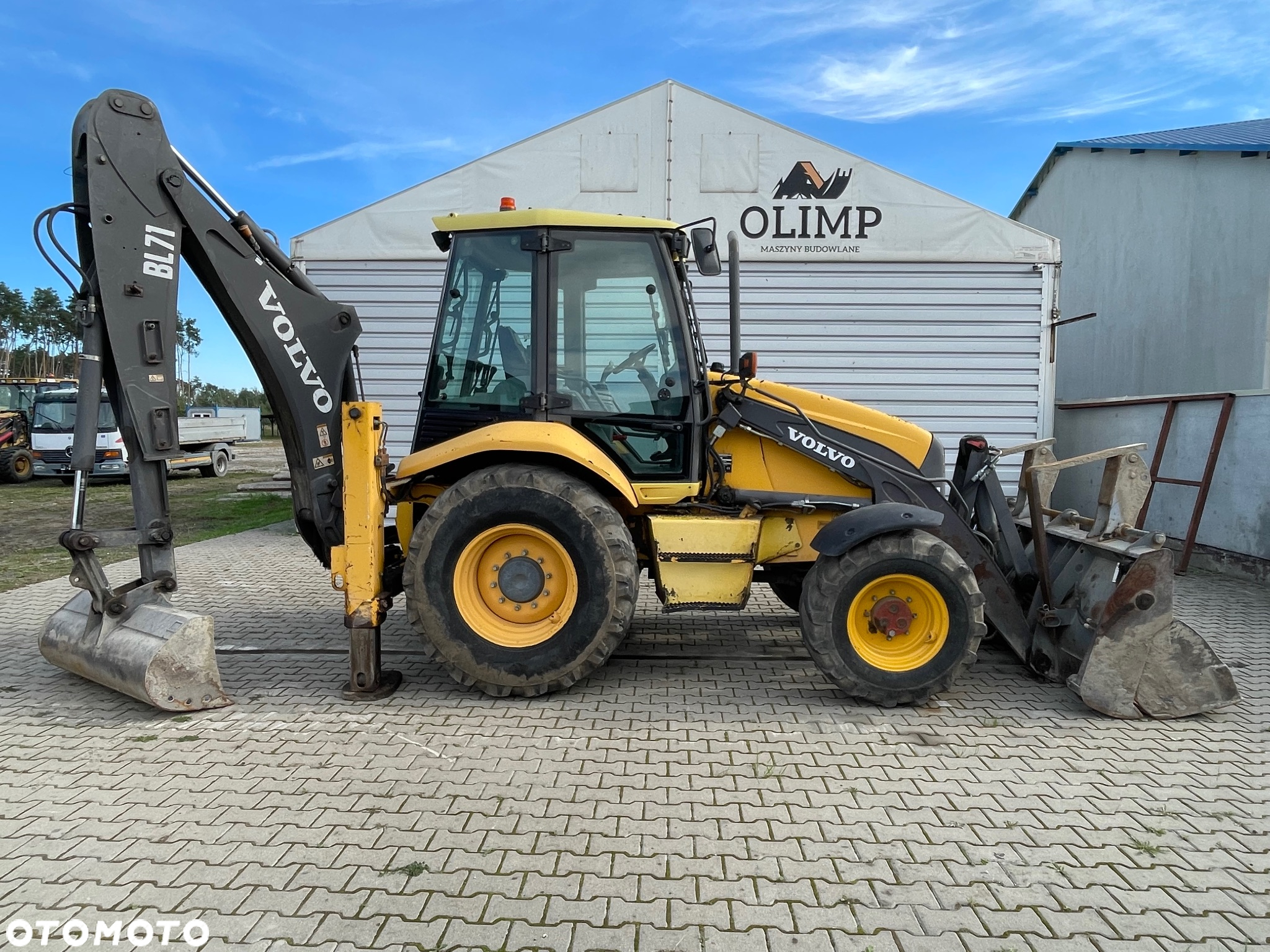 Volvo BL71 - 8
