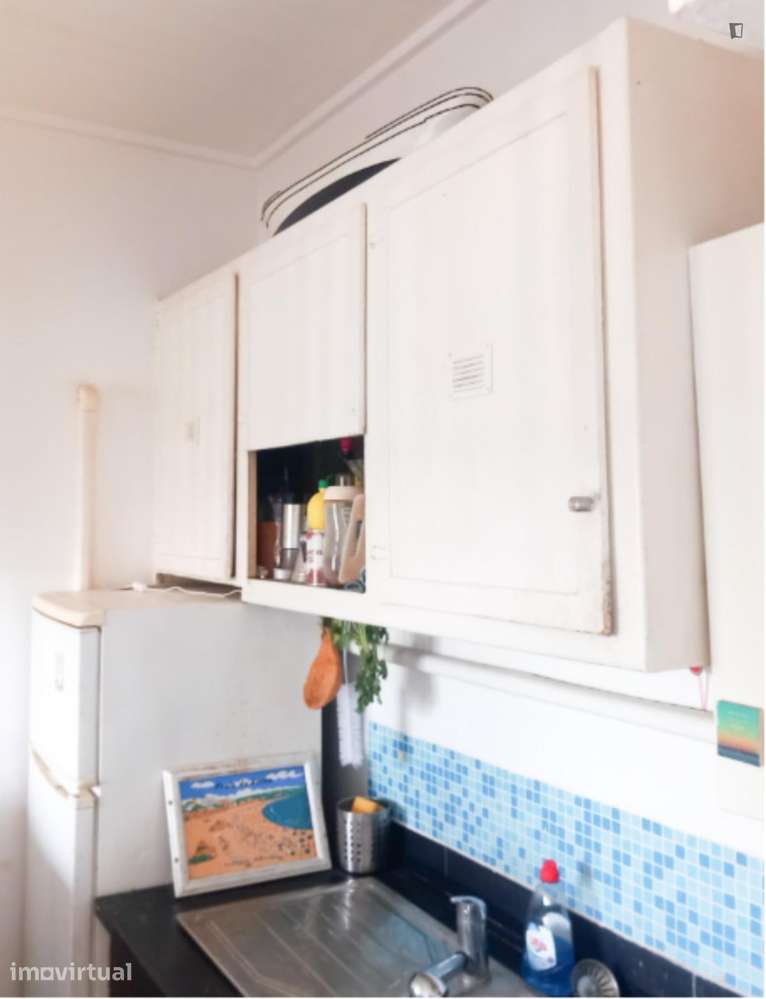 Quarto - localizado em Olaias Lisbon - Grande imagem: 4/7